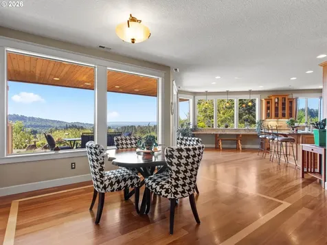 223 Southern Cross Lane Woodland WA 98674