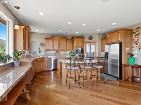 223 Southern Cross Lane Woodland WA 98674