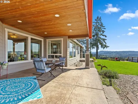 223 Southern Cross Lane Woodland WA 98674