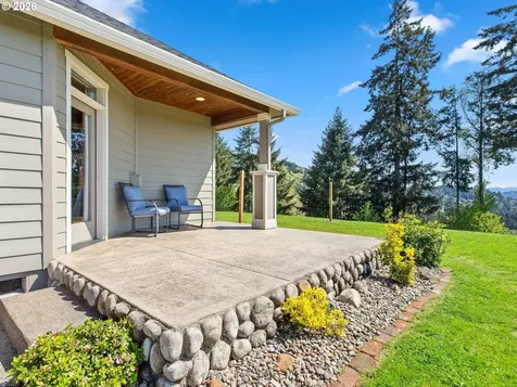 223 Southern Cross Lane Woodland WA 98674