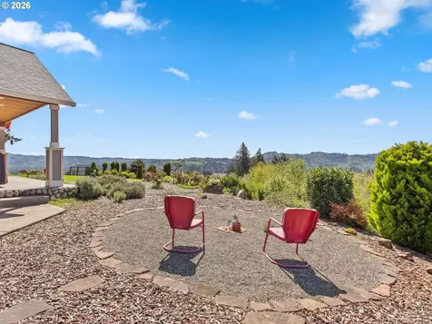 223 Southern Cross Lane Woodland WA 98674