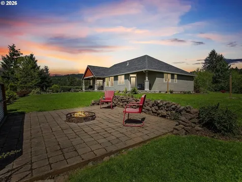 223 Southern Cross Lane Woodland WA 98674