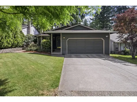 5216 Sw Buddington Street Portland OR 97219