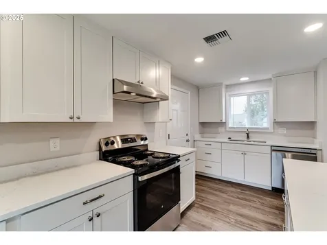 3794 W 18th Avenue Eugene OR 97402