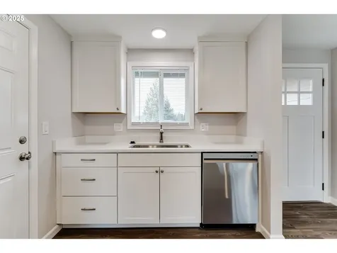 3794 W 18th Avenue Eugene OR 97402