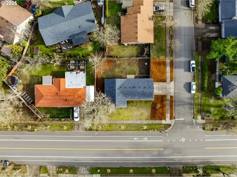 3794 W 18th Avenue Eugene OR 97402