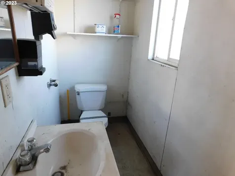 940 Bethel Drive Eugene OR 97402