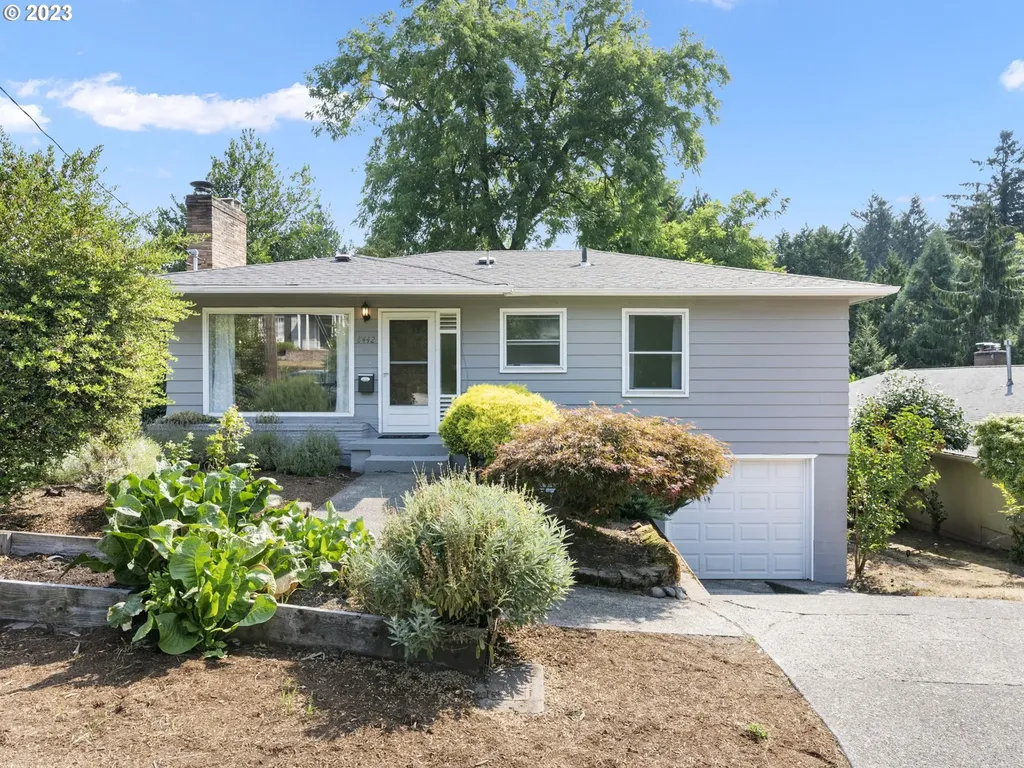 8442 Sw 4th Avenue Portland OR 97219