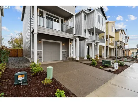 1444 N Steiwer Lane Newberg OR 97132