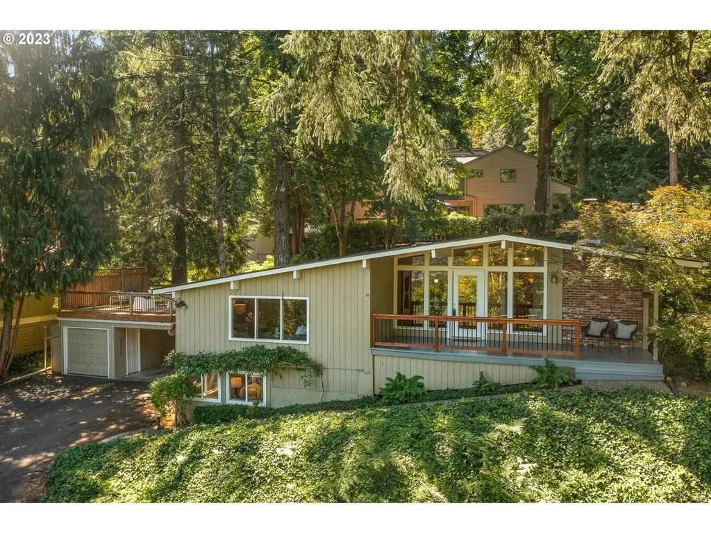 1290 Pine Street Lake Oswego OR 97034