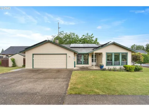 3018 B Street Forest Grove OR 97116