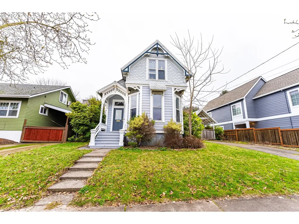 6221 S Hood Avenue Portland OR 97239