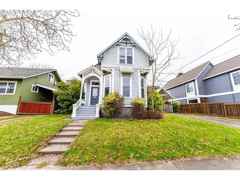 6221 S Hood Avenue Portland OR 97239