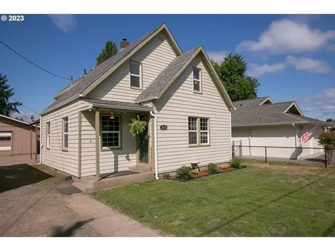 3027 Pershing Way Longview WA 98632