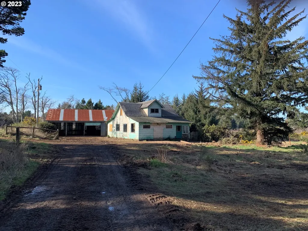 49992 Highway 101 Bandon OR 97411