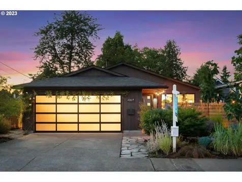 7803 Se Reedway Street Portland OR 97206