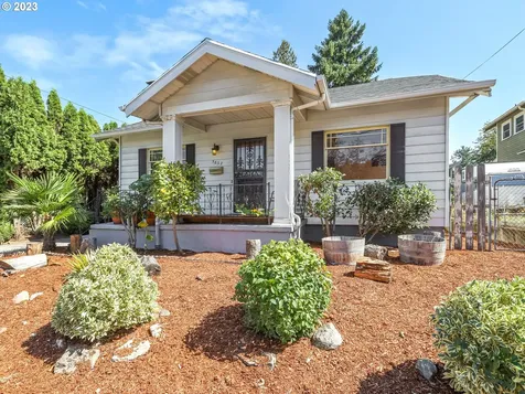 5832 Ne 12th Avenue Portland OR 97211