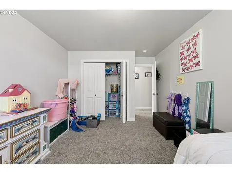 207 S 10th Street Creswell OR 97426