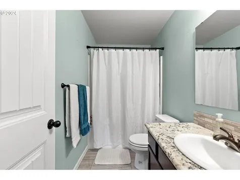 207 S 10th Street Creswell OR 97426