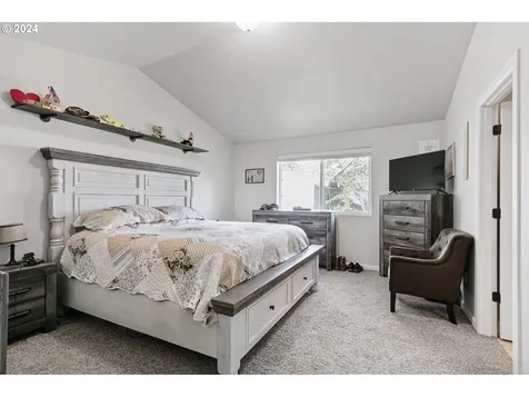 207 S 10th Street Creswell OR 97426