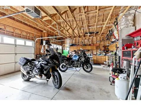 207 S 10th Street Creswell OR 97426