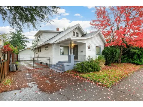 4528 Se 99th Avenue Portland OR 97266