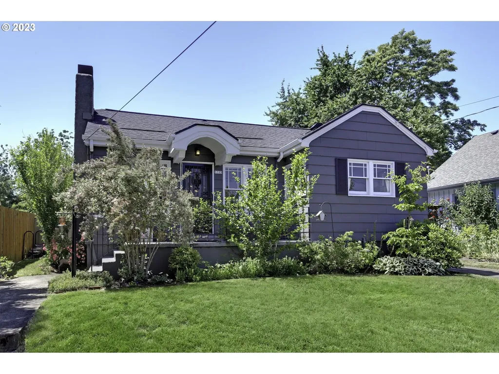 5715 N Detroit Avenue Portland OR 97217