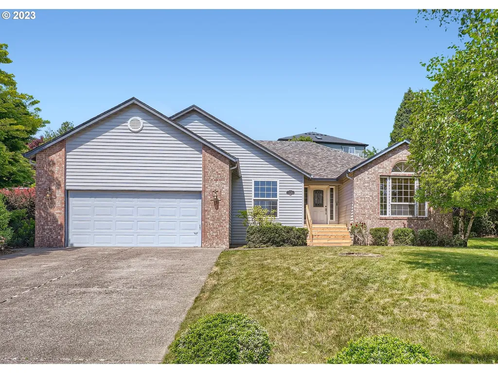 4241 L Circle Washougal WA 98671