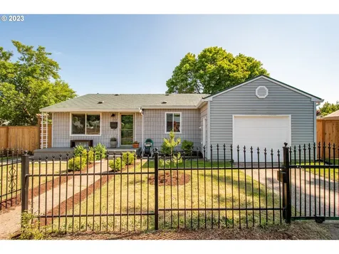 8530 Se Knapp Street Portland OR 97266