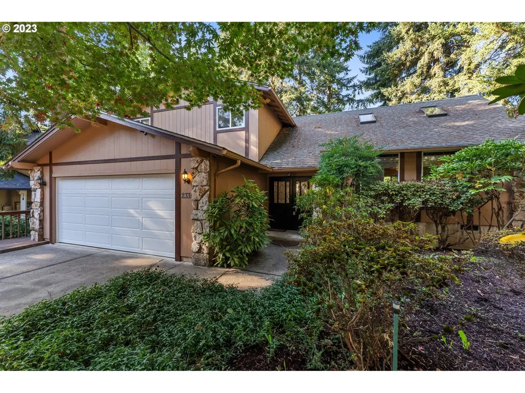 2335 Todd Street Eugene OR 97405