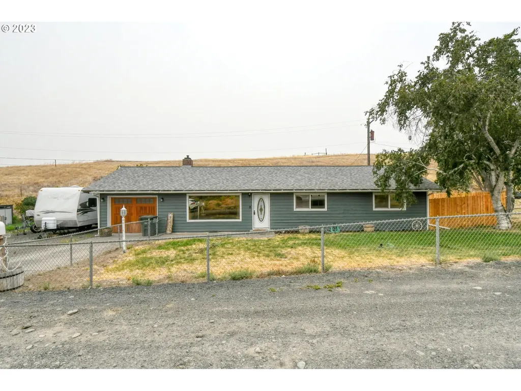 70977 Sw Douglas Drive Pendleton OR 97801