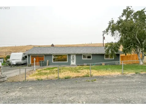 70977 Sw Douglas Drive Pendleton OR 97801