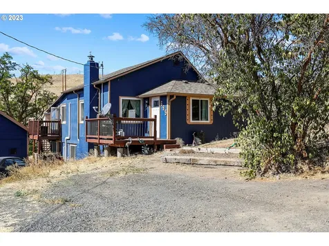 695 Nw Main Street Dufur OR 97021