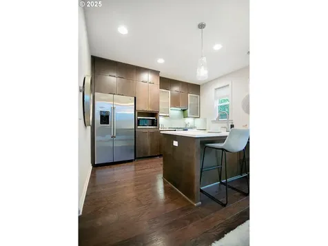 2947 SE Stark Street Portland OR 97214