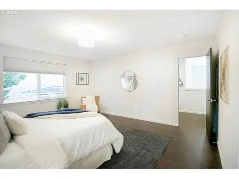 2947 SE Stark Street Portland OR 97214