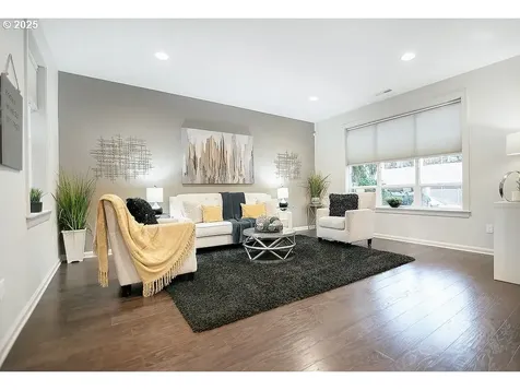 2947 SE Stark Street Portland OR 97214