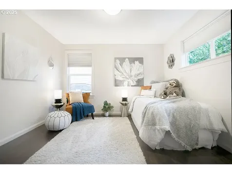 2947 SE Stark Street Portland OR 97214