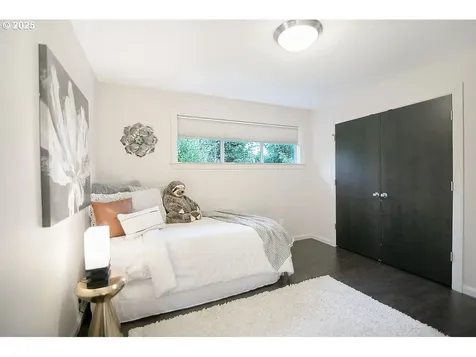 2947 SE Stark Street Portland OR 97214