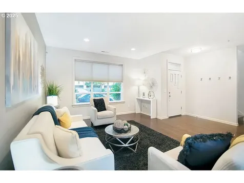2947 SE Stark Street Portland OR 97214