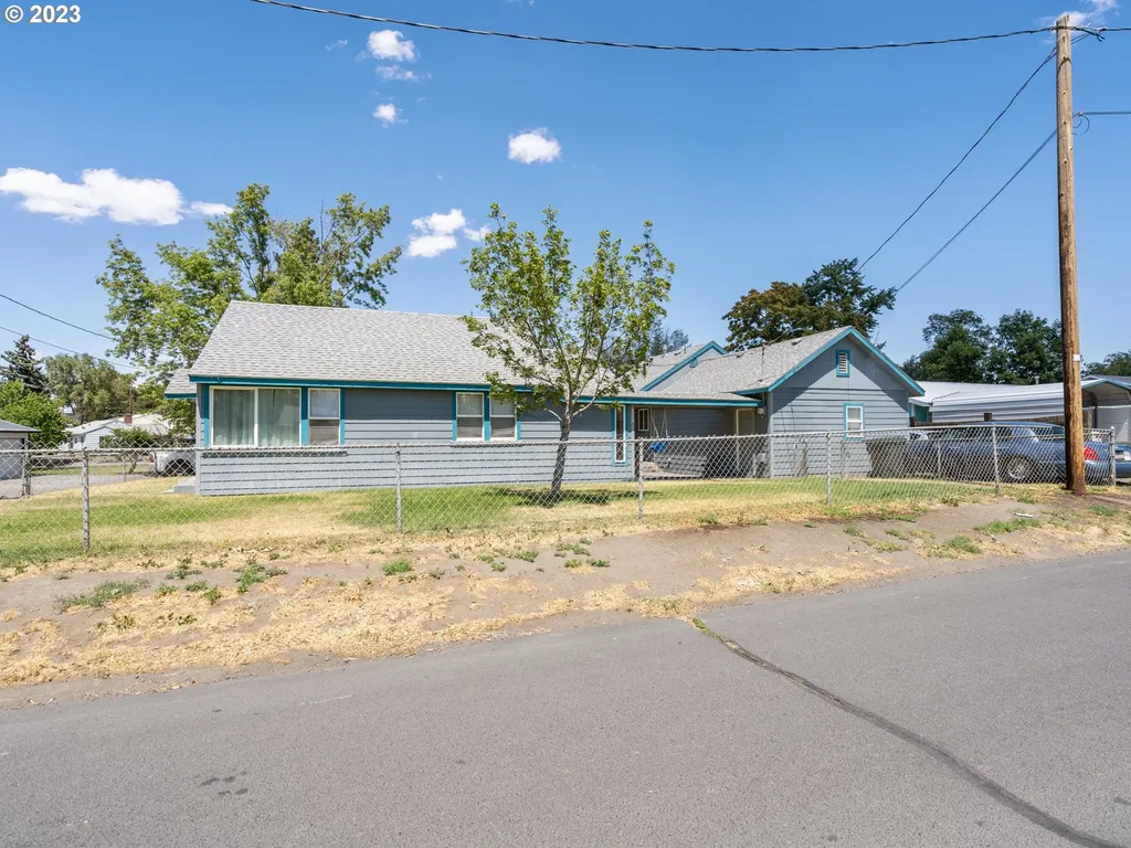 763 E Main Street Hermiston OR 97838