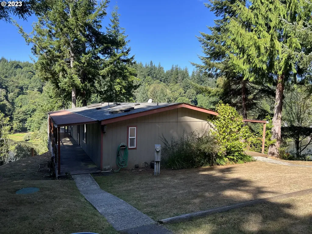 70982 Majestic Shores Road North Bend OR 97459