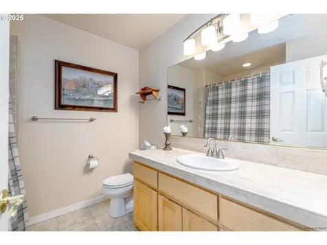 14732 SE Duke Street Portland OR 97236