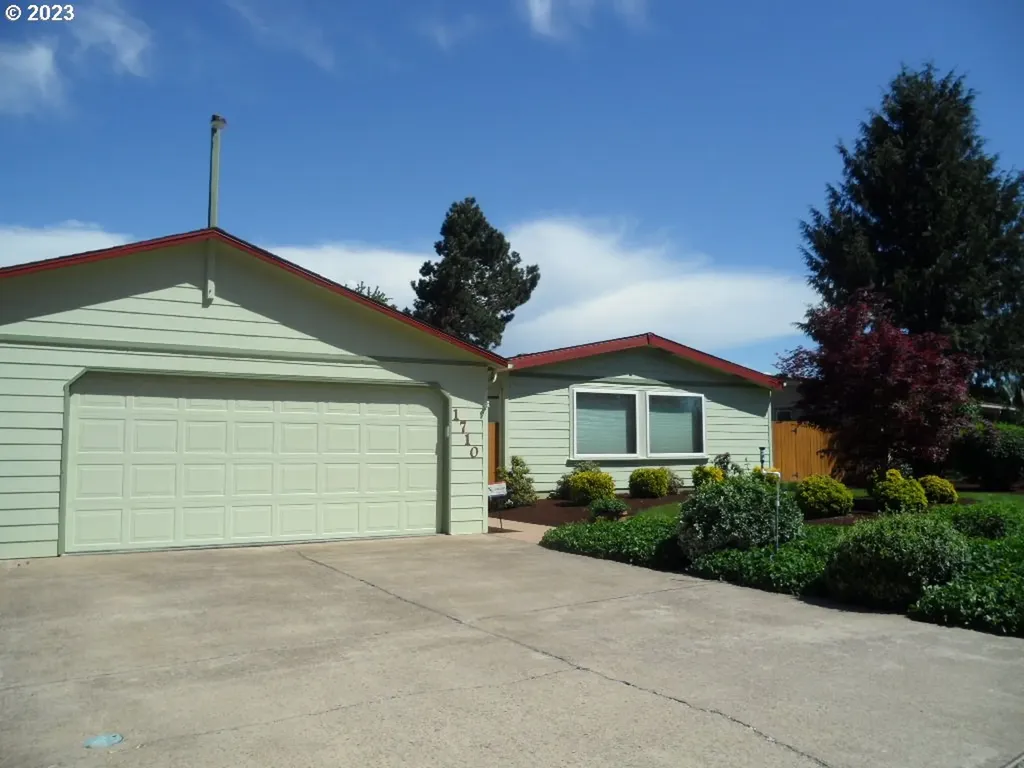 1710 Woodland Avenue Woodburn OR 97071