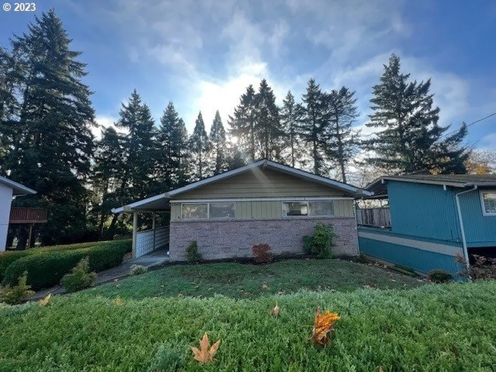 1240 Spruce Street Longview WA 98632