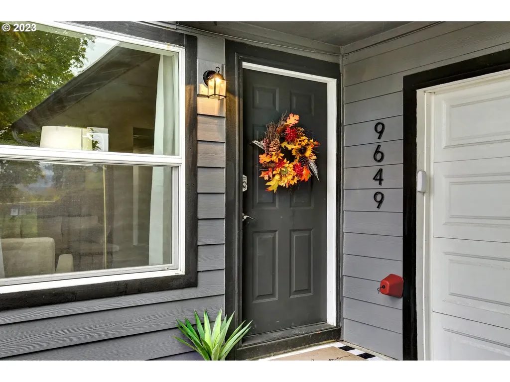 9649 Se Schiller Street Portland OR 97266