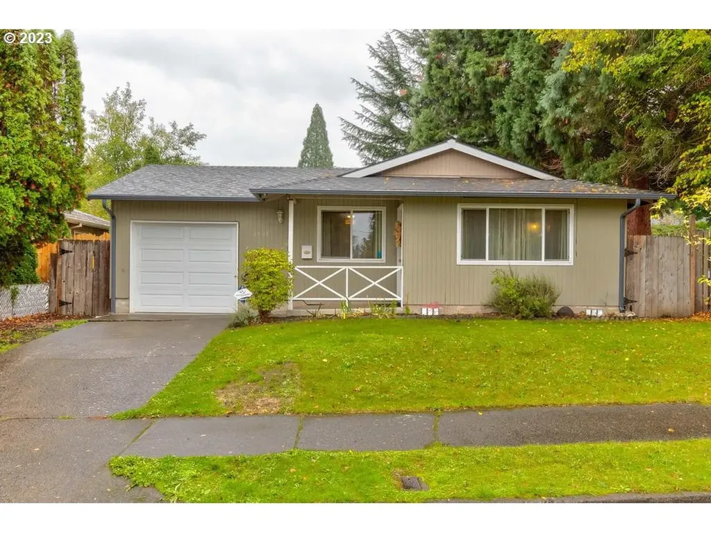 2408 Se 101st Avenue Portland OR 97216