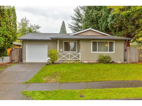 2408 Se 101st Avenue Portland OR 97216