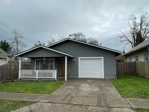 191 N 3rd Street Creswell OR 97426