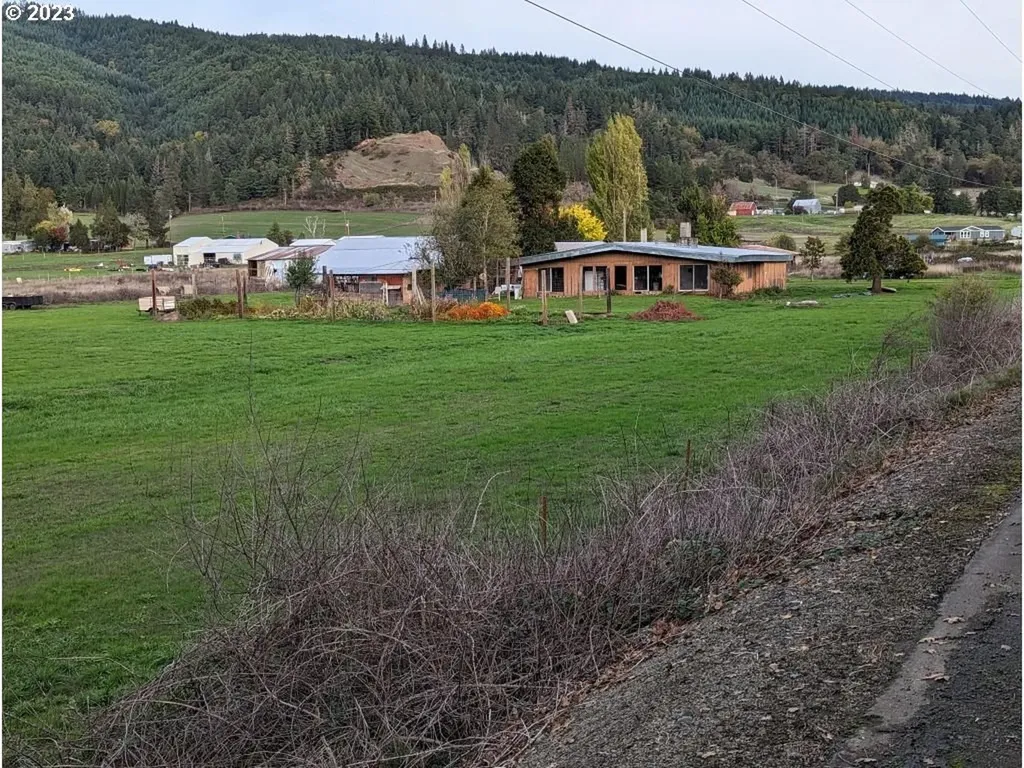 350 Deady Crossing Road Sutherlin OR 97479