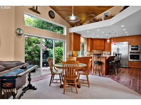 28 Shoreline Drive Florence OR 97439
